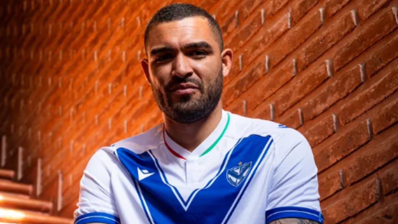 Álvaro Montero, portero colombiano al servicio de Vélez Sarsfield.