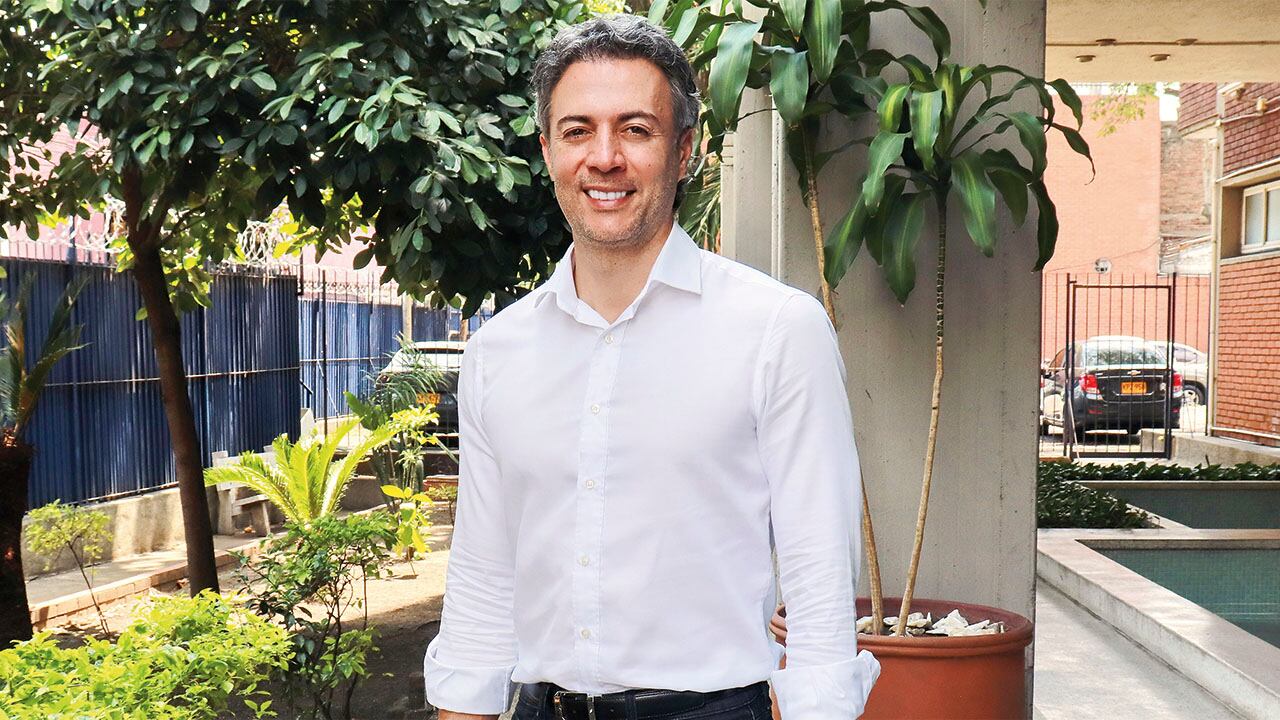 Daniel Quintero dio la pelea para participar en la consulta del Pacto Histórico, a pesar de que las bases no querían su presencia.