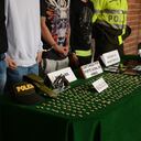 Hombres, entre los 27 y 31 años, fueron capturados en la operación por el delito de porte y tráfico de armas de fuego.