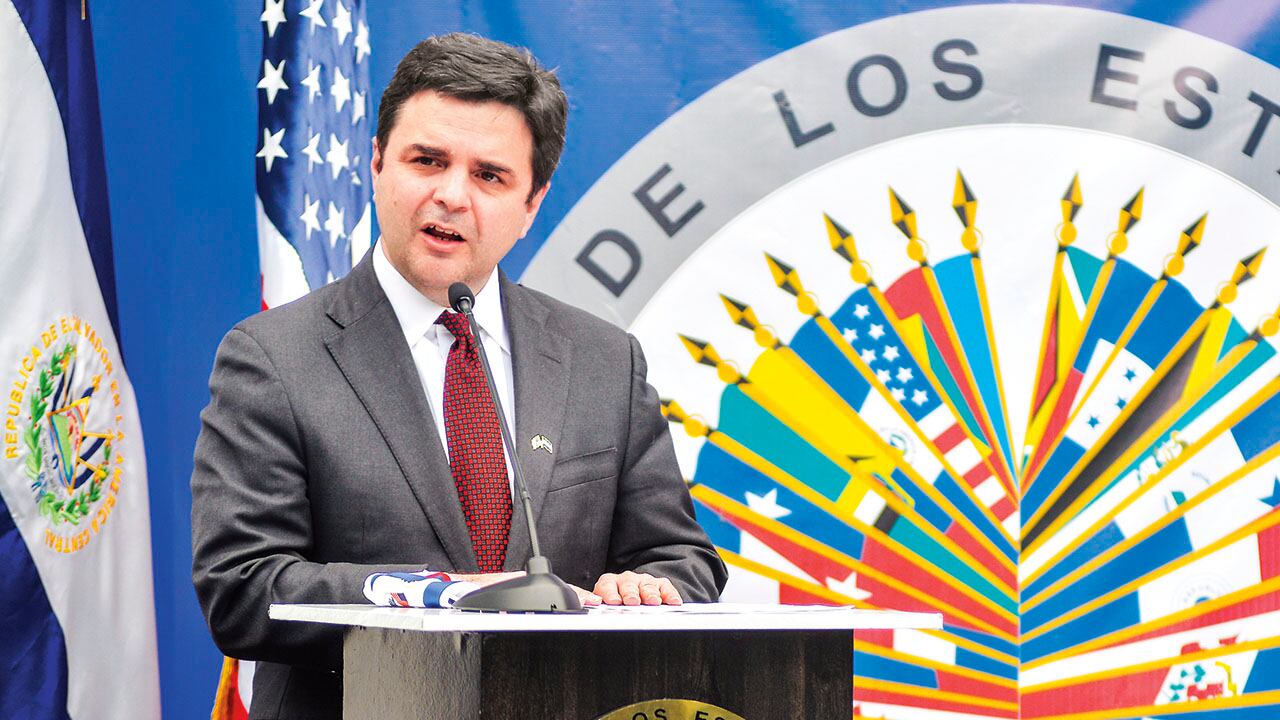 Ricardo Zúñiga dice que descertificación con waiver es casi un mensaje político más que cualquier otra cosa. 