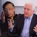 El presidente, Gustavo Petro, y Carlos Alonso Lucio, gerente programático del gobierno de Abelardo De La Espriella