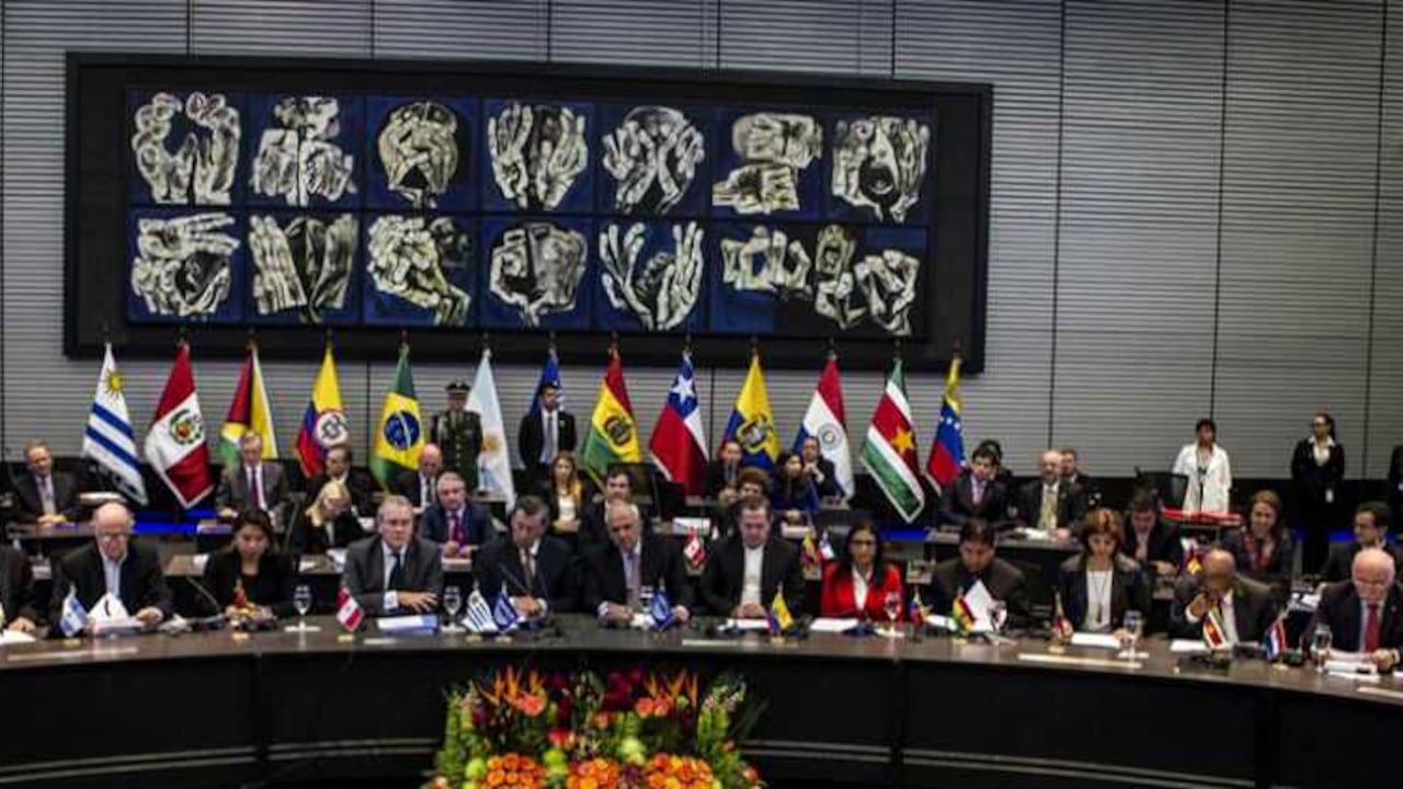 Si en el escenario donde se presumía que Colombia tenía mayores garantías no se consiguió el respaldo de la mayoría absoluta, la pregunta es qué podrá pasar en Unasur.