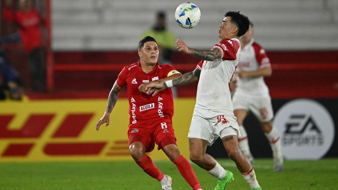 Juanfer con América por Sudamericana.
