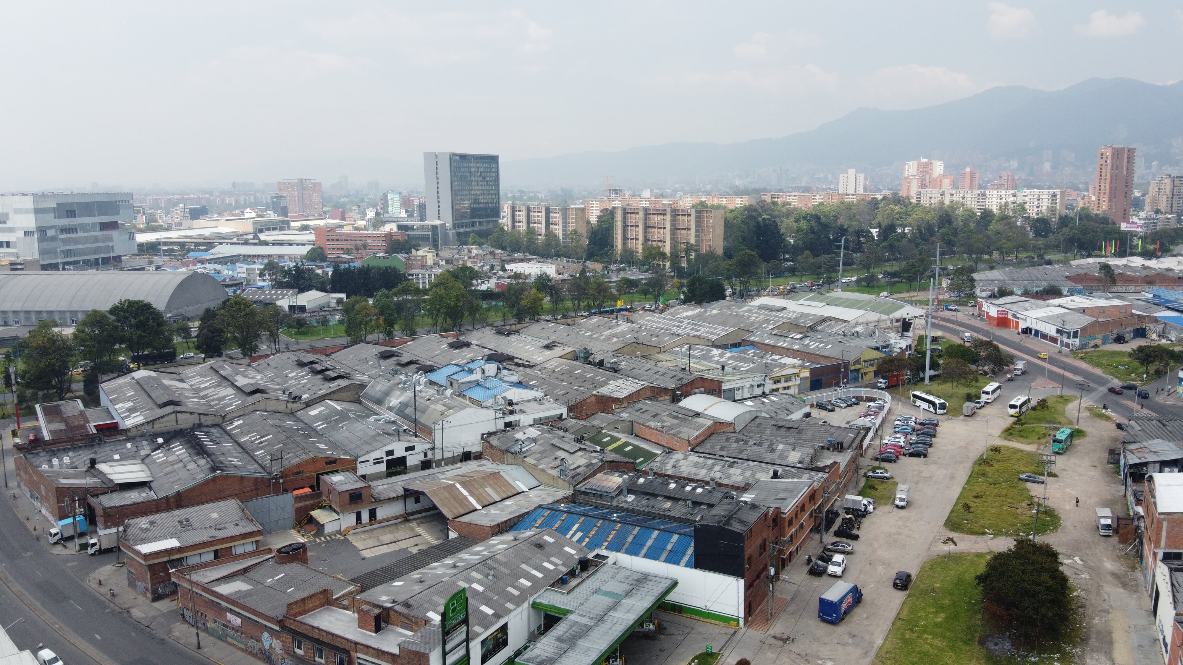 Alcaldía de Bogotá firmó decretó para la transformación de la Zona Industrial de la Ciudad