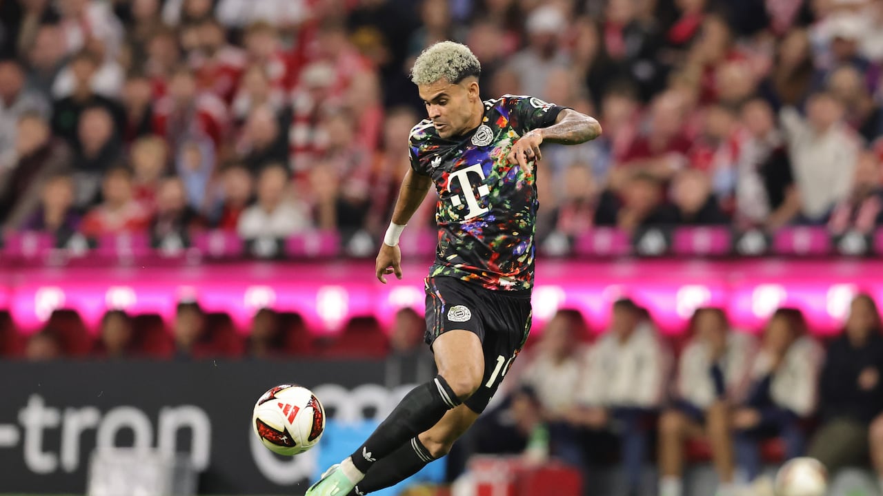 Luis Díaz ante el Unión Berlín.