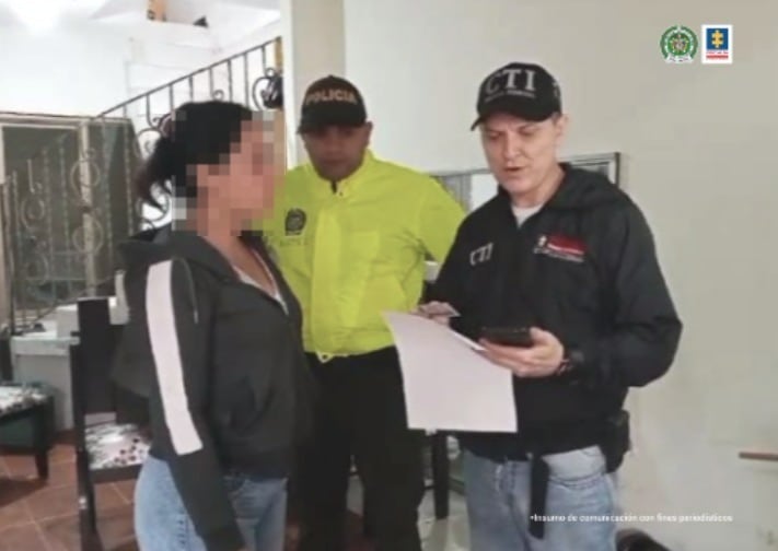 Mujer detenida por hurto en Palmira.