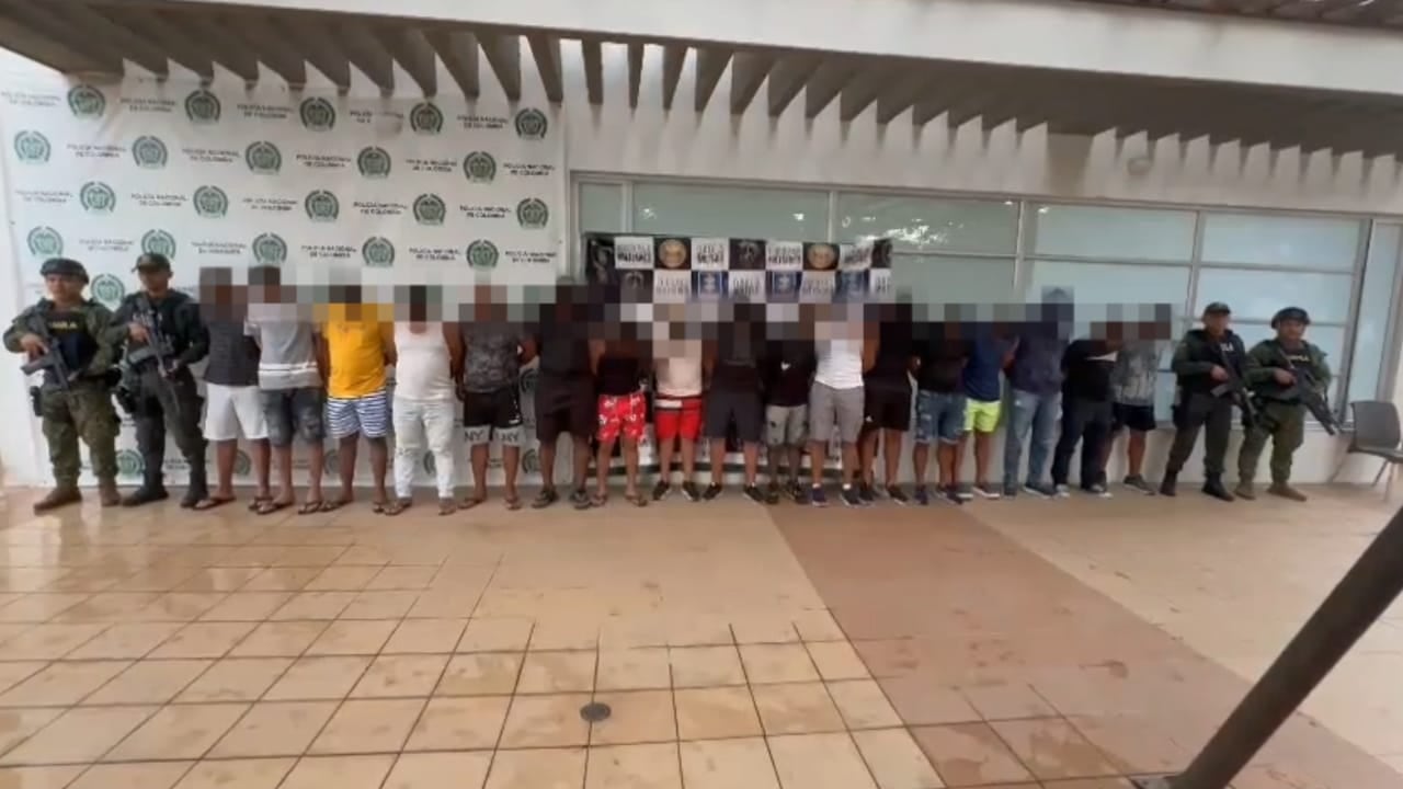 Hombres capturados por la Policía de Cartagena.