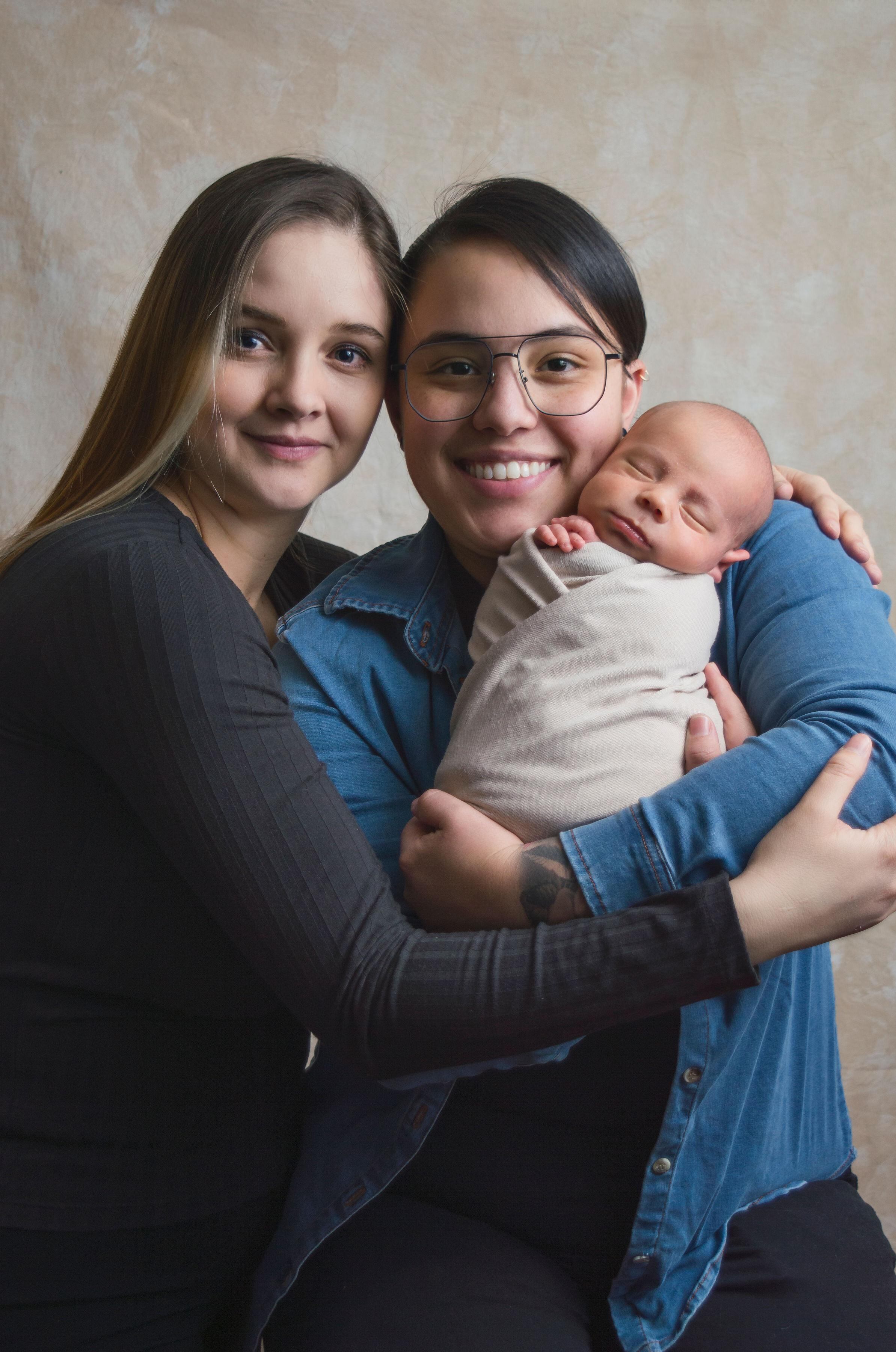 Leidy García y su esposa reivindican una maternidad diversa, amorosa y libre de etiquetas.