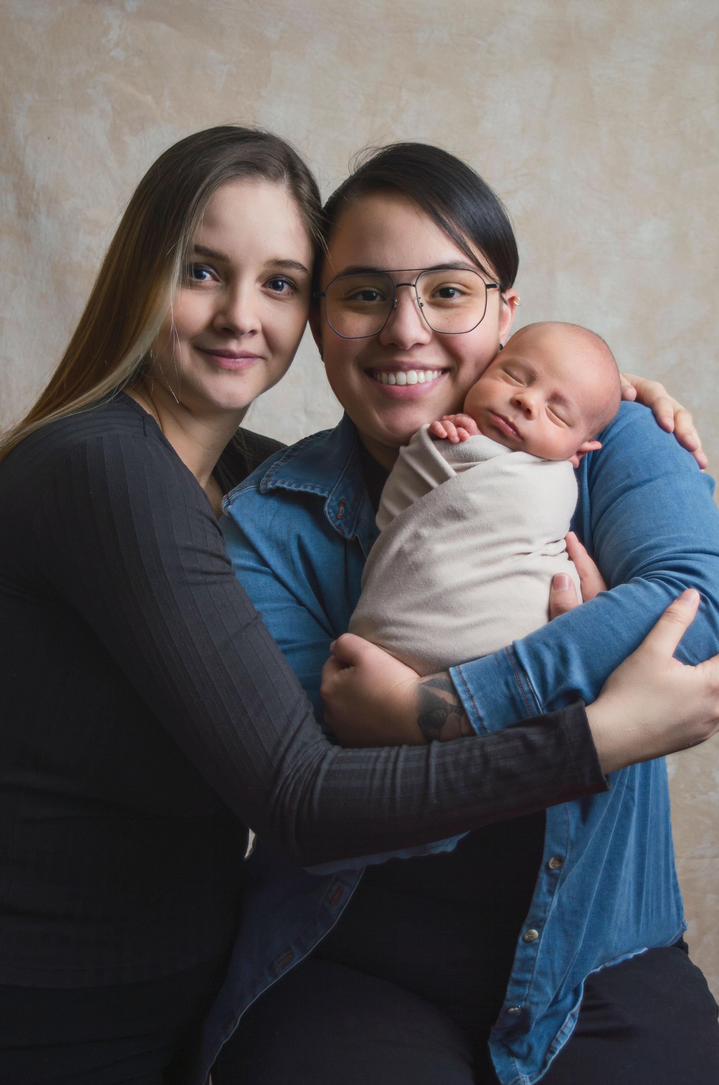 Leidy García y su esposa reivindican una maternidad diversa, amorosa y libre de etiquetas.