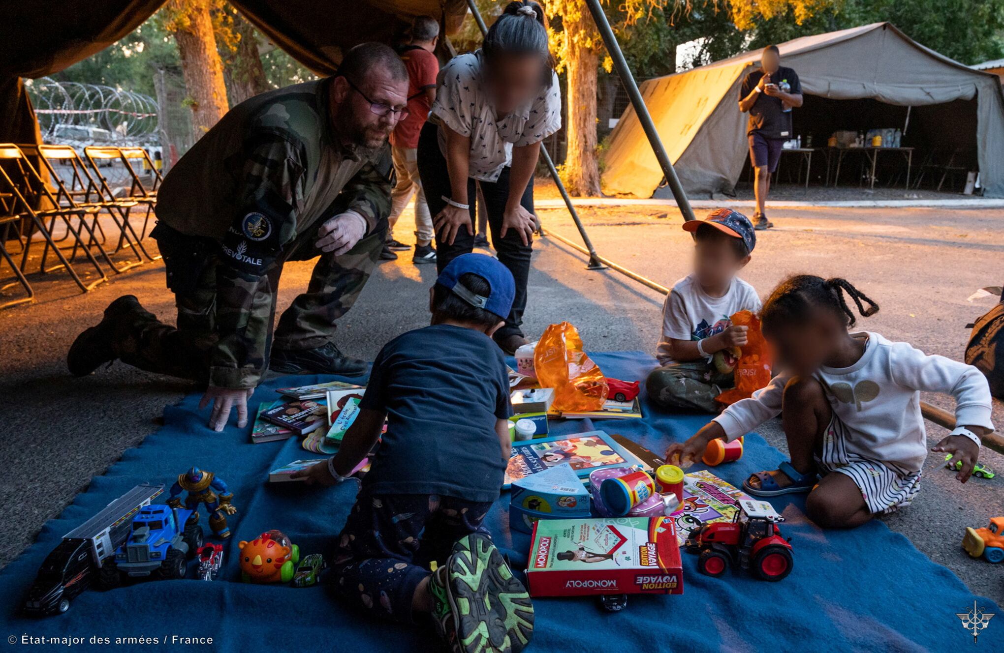 En imágenes: Extranjeros evacuados de Sudán