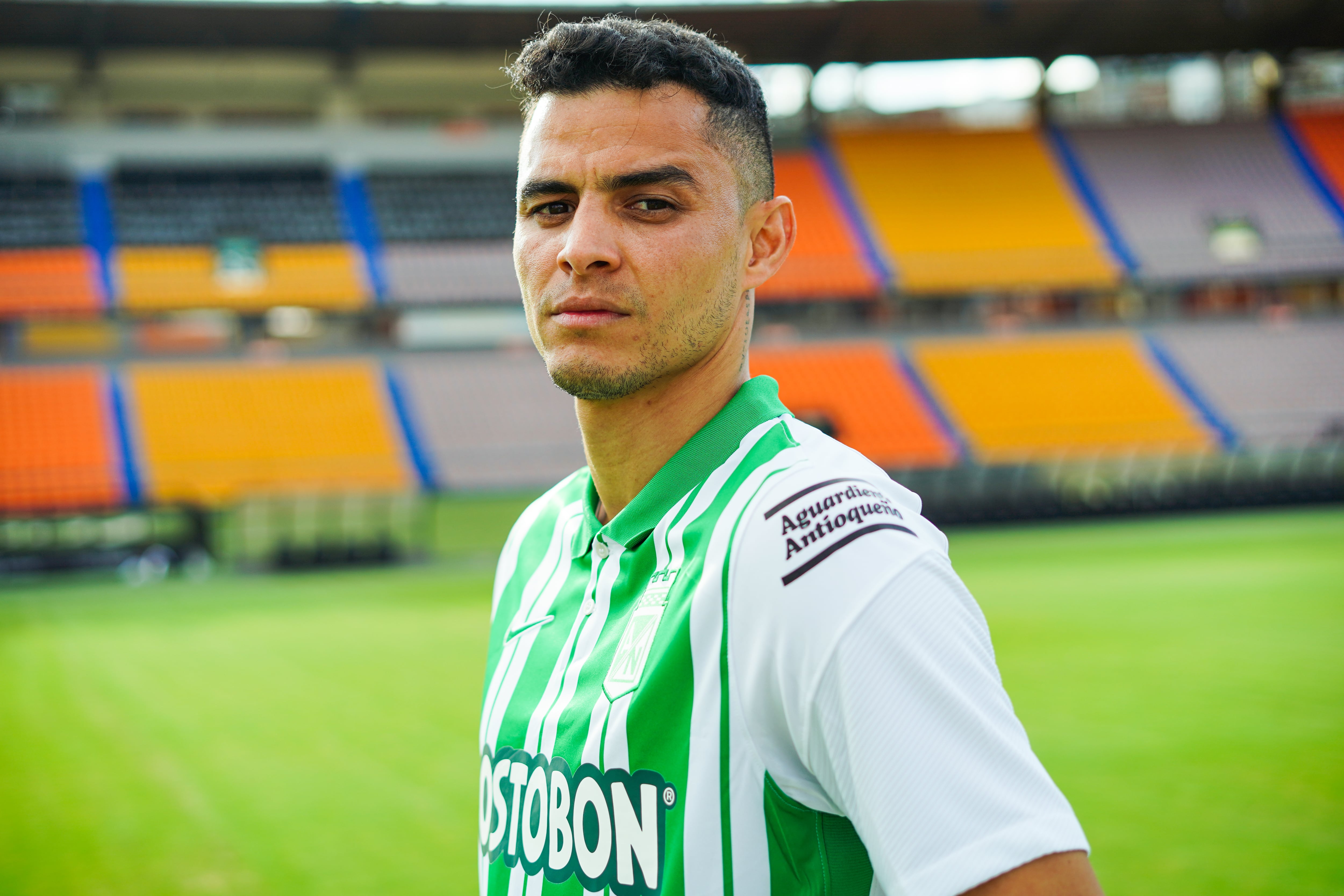 Gio Moreno, regresó a Atlético Nacional como el fichaje más importante de la temporada, vestirá la camiseta 70 y aunque firmó por seis meses su contrato se podrá extender a un año dependiendo de resultados colectivos e individuales.