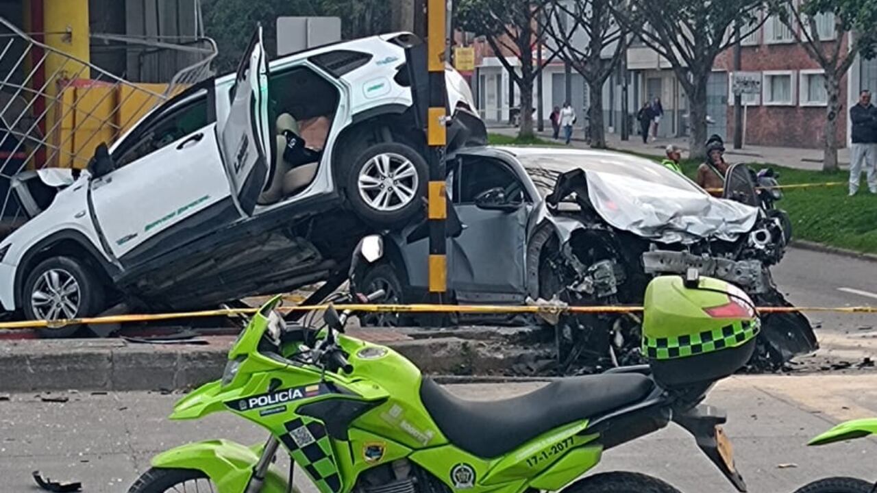 Un trágico accidente en la calle 13 con carrera 43 de Bogotá dejó dos muertos y alteró la movilidad.