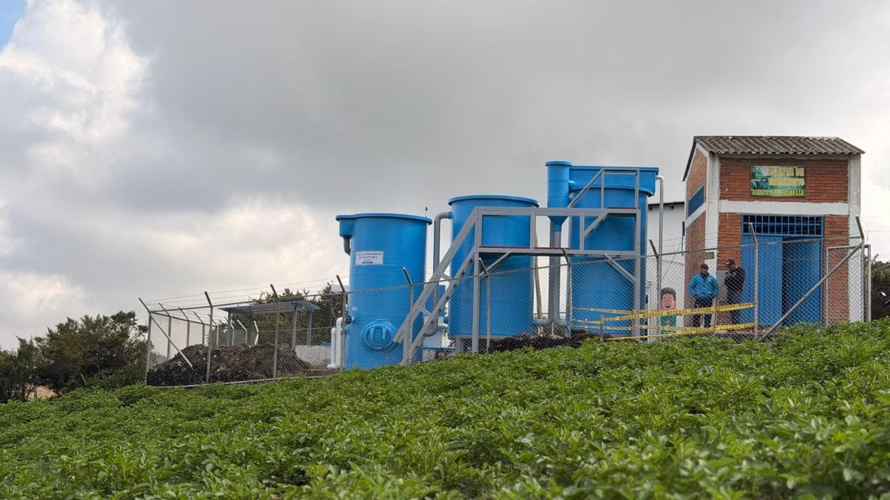 El programa contempla la instalación de plantas de tratamiento, equipos de medición y el fortalecimiento de la gestión comunitaria del recurso hídrico.