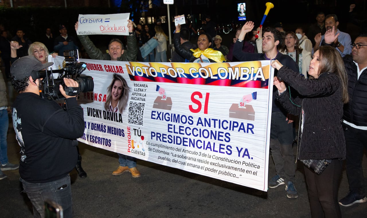 Manifestación apoyo a Semana