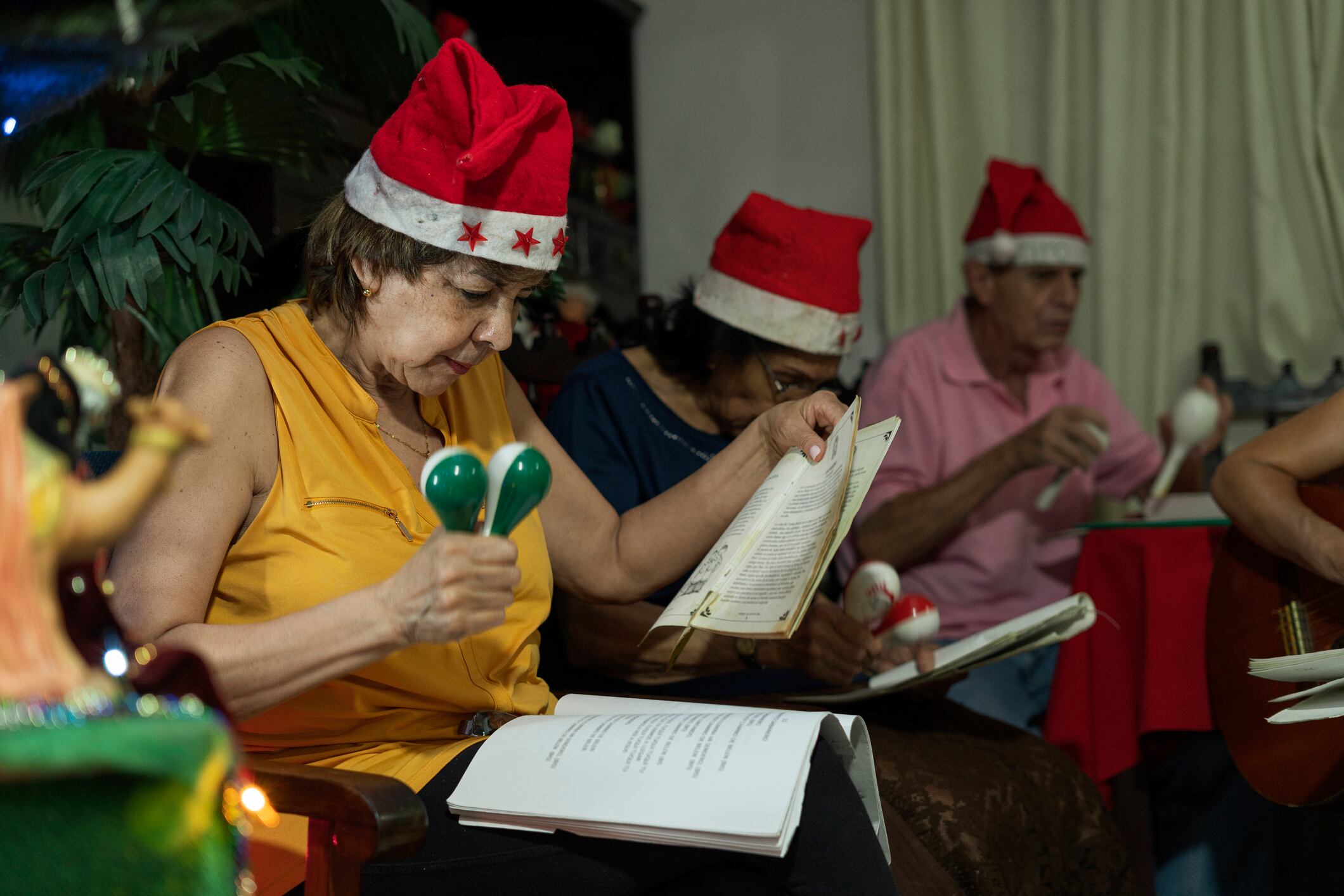 Este 20 de diciembre, las familias celebran el Día 5 de la Novena de Navidad con oraciones y gozos llenos de esperanza.