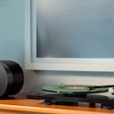 Este altavoz cuenta con tecnología Trueplay que adapta el audio en función al espacio en donde se encuentra.