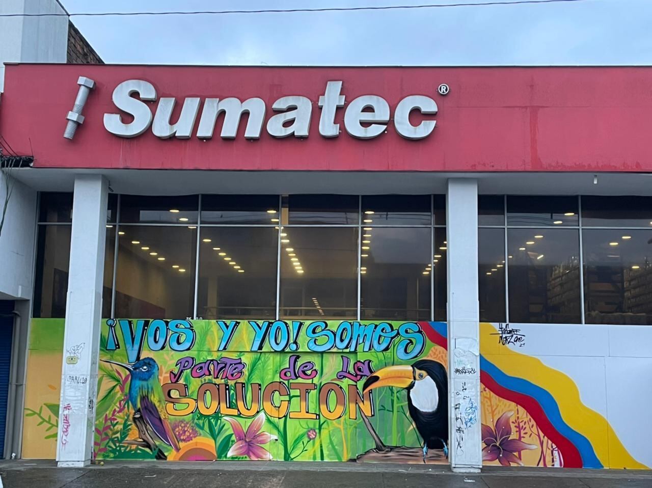 Mural en punto de venta Sumatec- Medellín