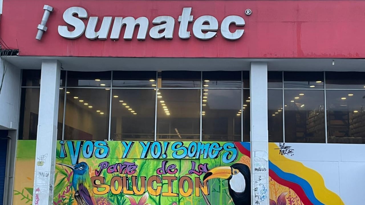 Mural en punto de venta Sumatec- Medellín