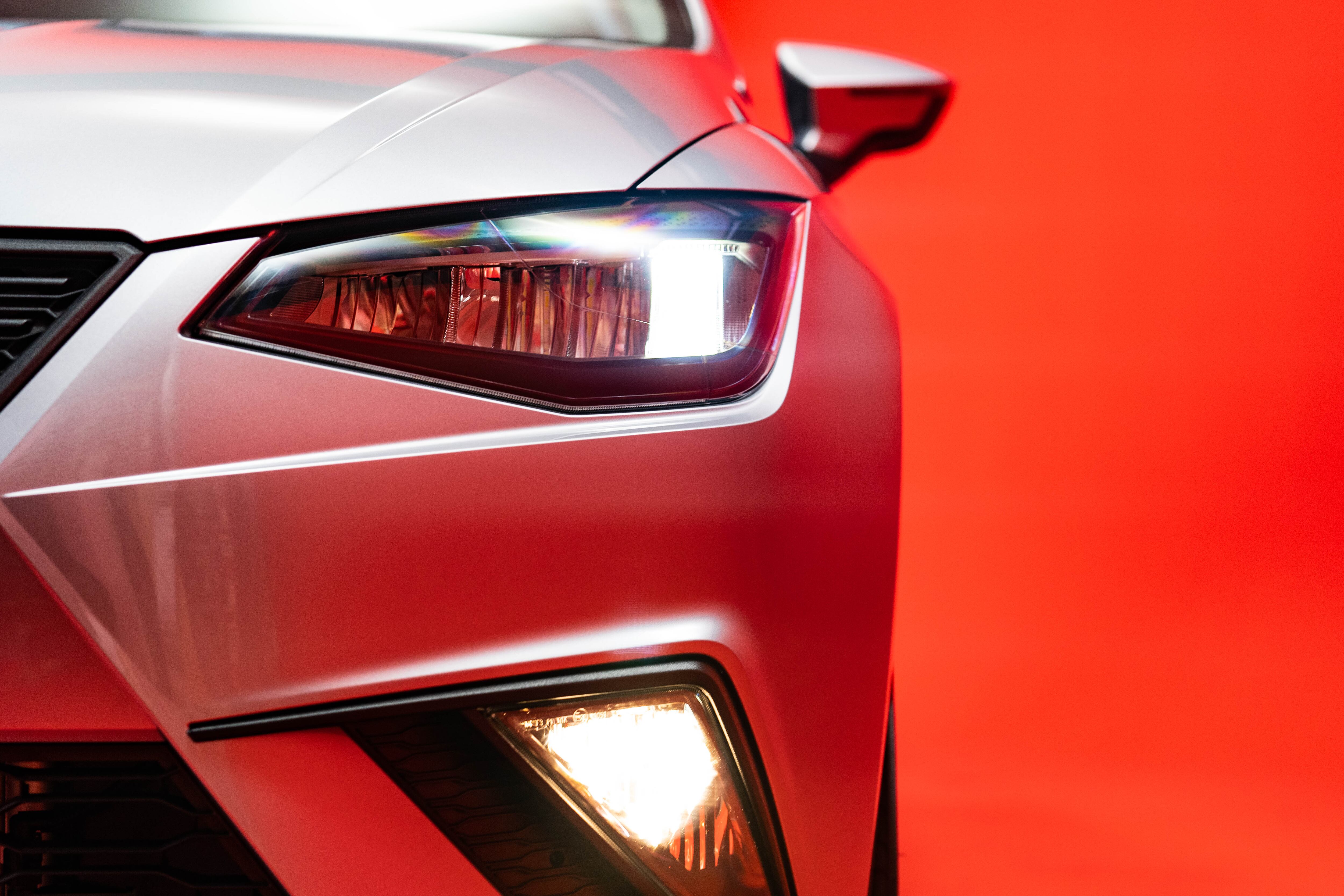 El SEAT Ibiza trae faros antiniebla con tecnología Eco Led y luces DRL diurnas.