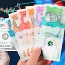 Dólar y pesos Colombianos