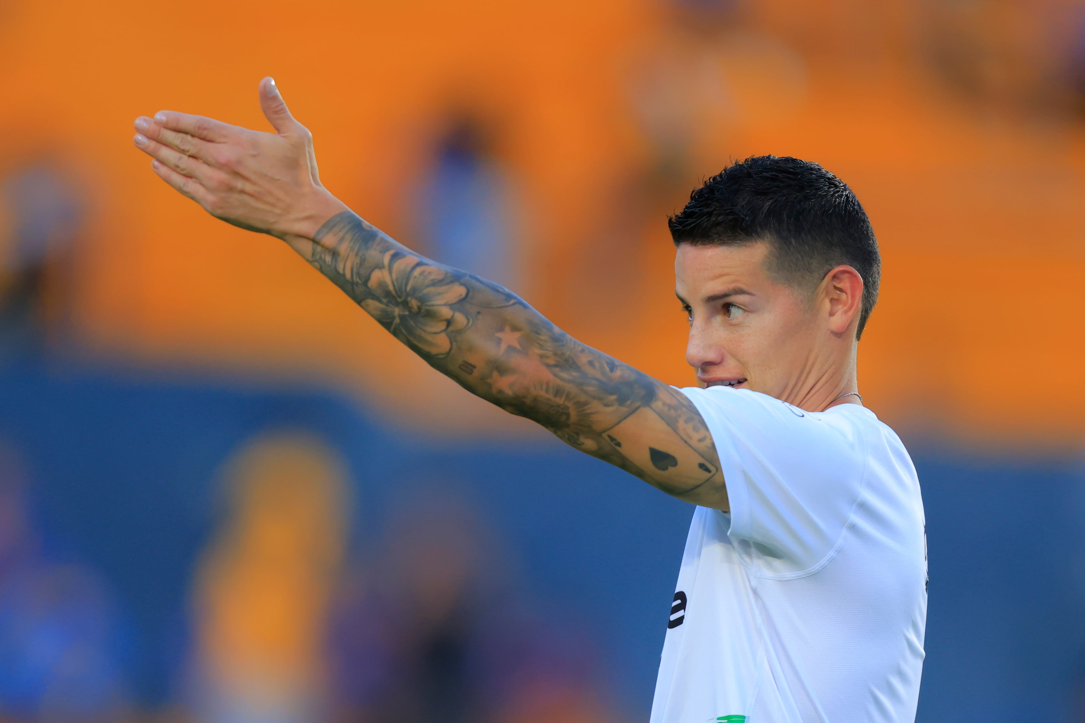 MONTERREY, MEXICO - SEPTEMBER 13: James Rodriguez of Leon gestures prior to the 8th round match between Tigres UANL and Leon as part of the Torneo Apertura 2025 Liga MX at Universitario Stadium on September 13, 2025 in Monterrey, Mexico. (Photo by Hugo Rivera/Jam Media/Getty Images)