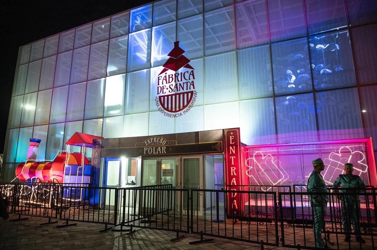 Hoy se realizó la inauguración de la Fábrica de Santa en el Pabellón de Cristal en el gran Malecón.