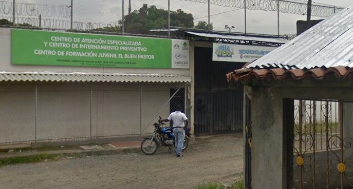 Fachada del centro de formación juvenil El Buen Pastor de Cali.