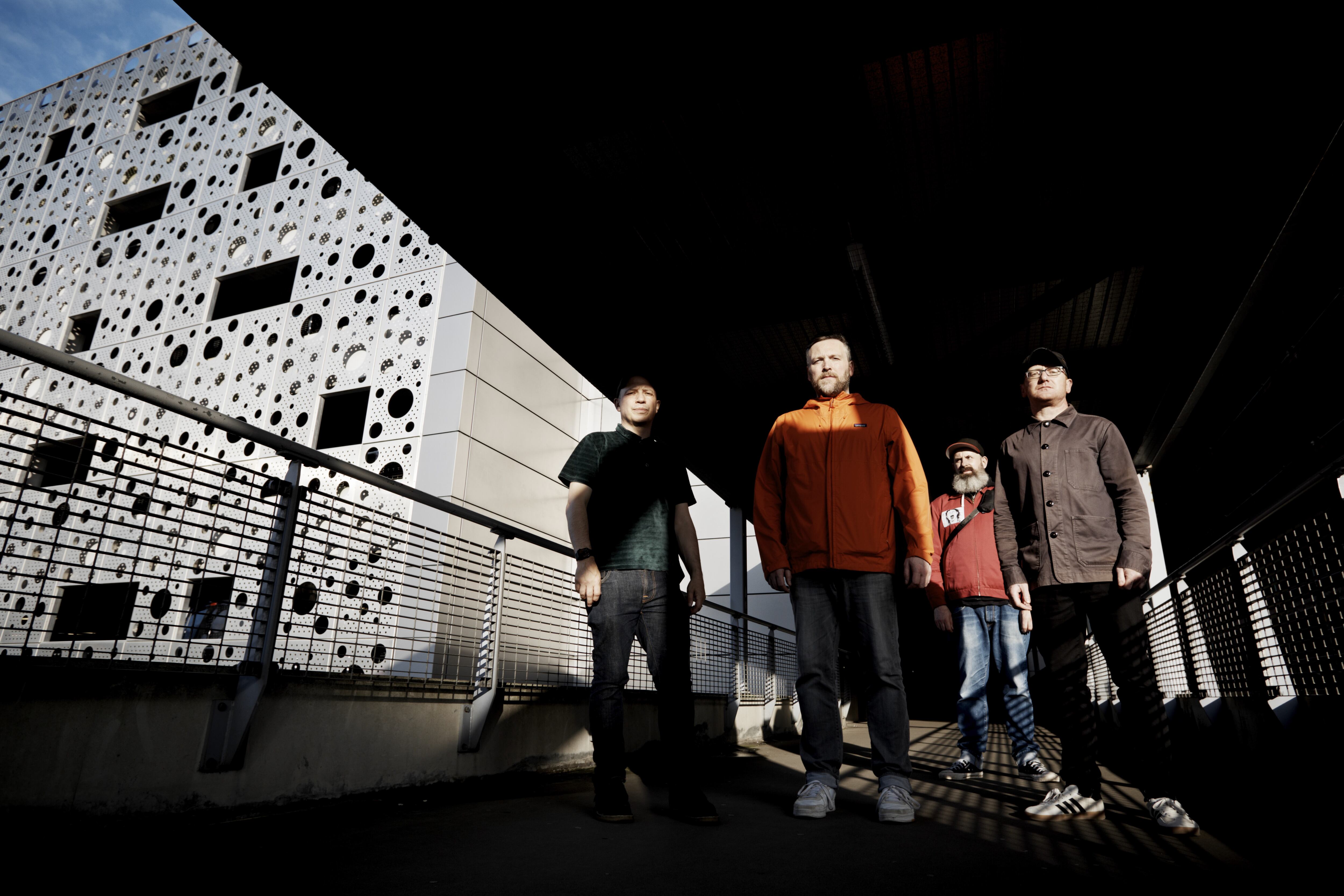 Mogwai lanza su 11º disco, 'The Bad Fire', por medio de su sello, Rock Action Records.
