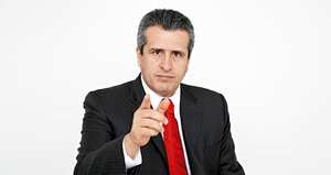 Luis Fernando Velasco “Uno es esclavo del WhatsApp y, cuando se cae esa red, todo se bloquea”.