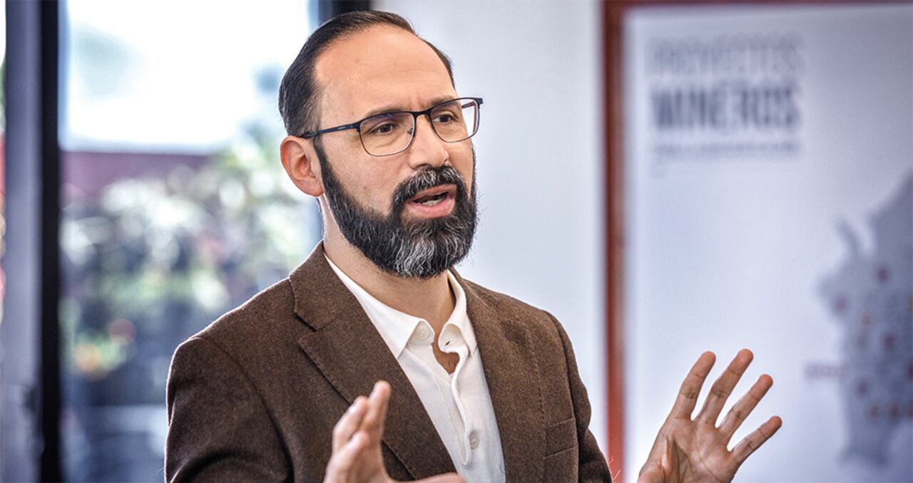 Ómar andrés camachoMinistro de Minas y Energía