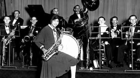 Josephine Baker actuando en la inauguración de su propio bar en Berlín en 1928, apenas unos años antes de que los nazis tomaran el poder.