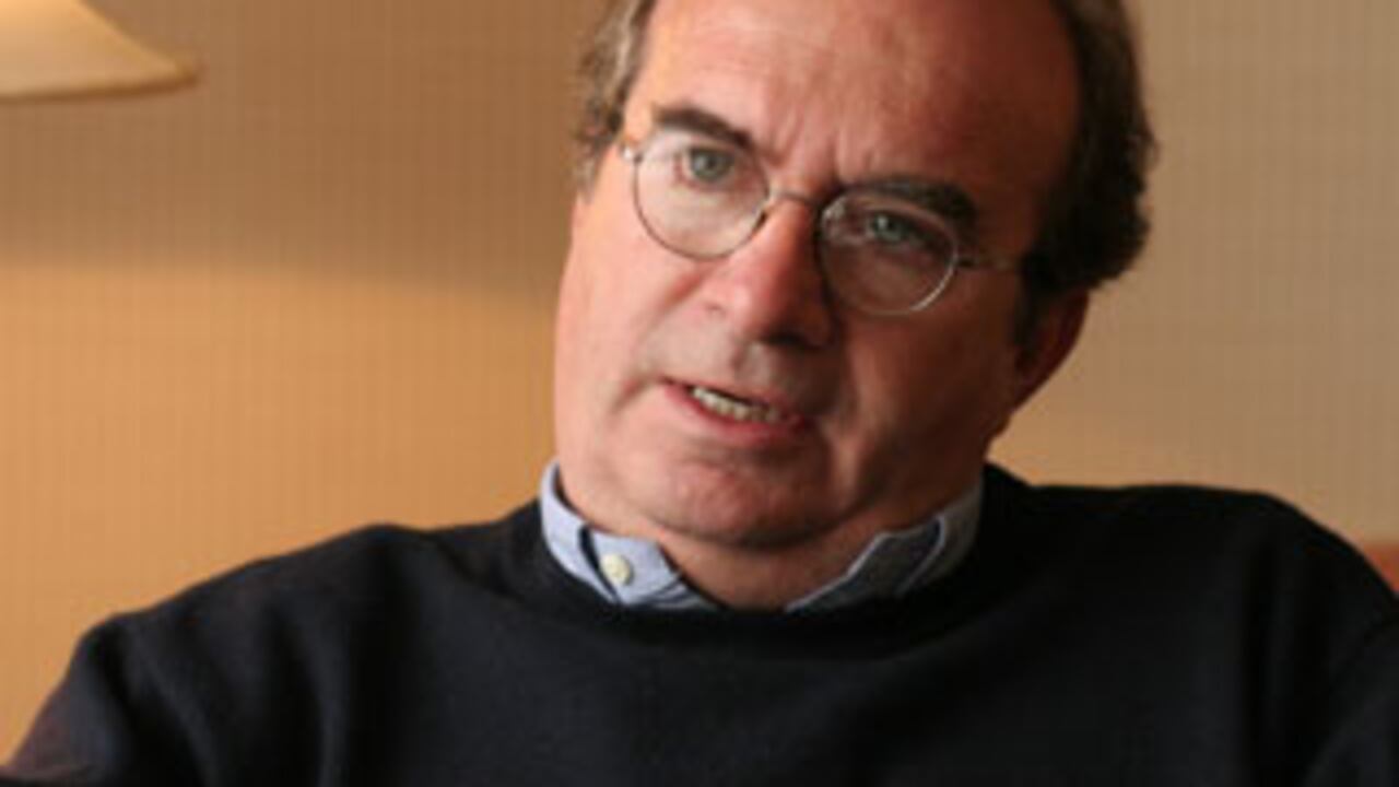 Manuel Borras fundó hace 30 años la editorial Pre-textos junto a un par de amigos. Hoy día es una de las editoriales pequeñas más importantes de España