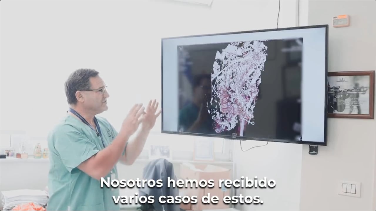 Israel comparte entrevista de autopsia de un menor y aun adulto que al parecer murieron juntos.