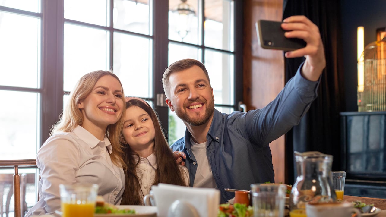 La celebración mueve mucho más que familias: también impulsa empleo, consumo y ventas en todo el país.
