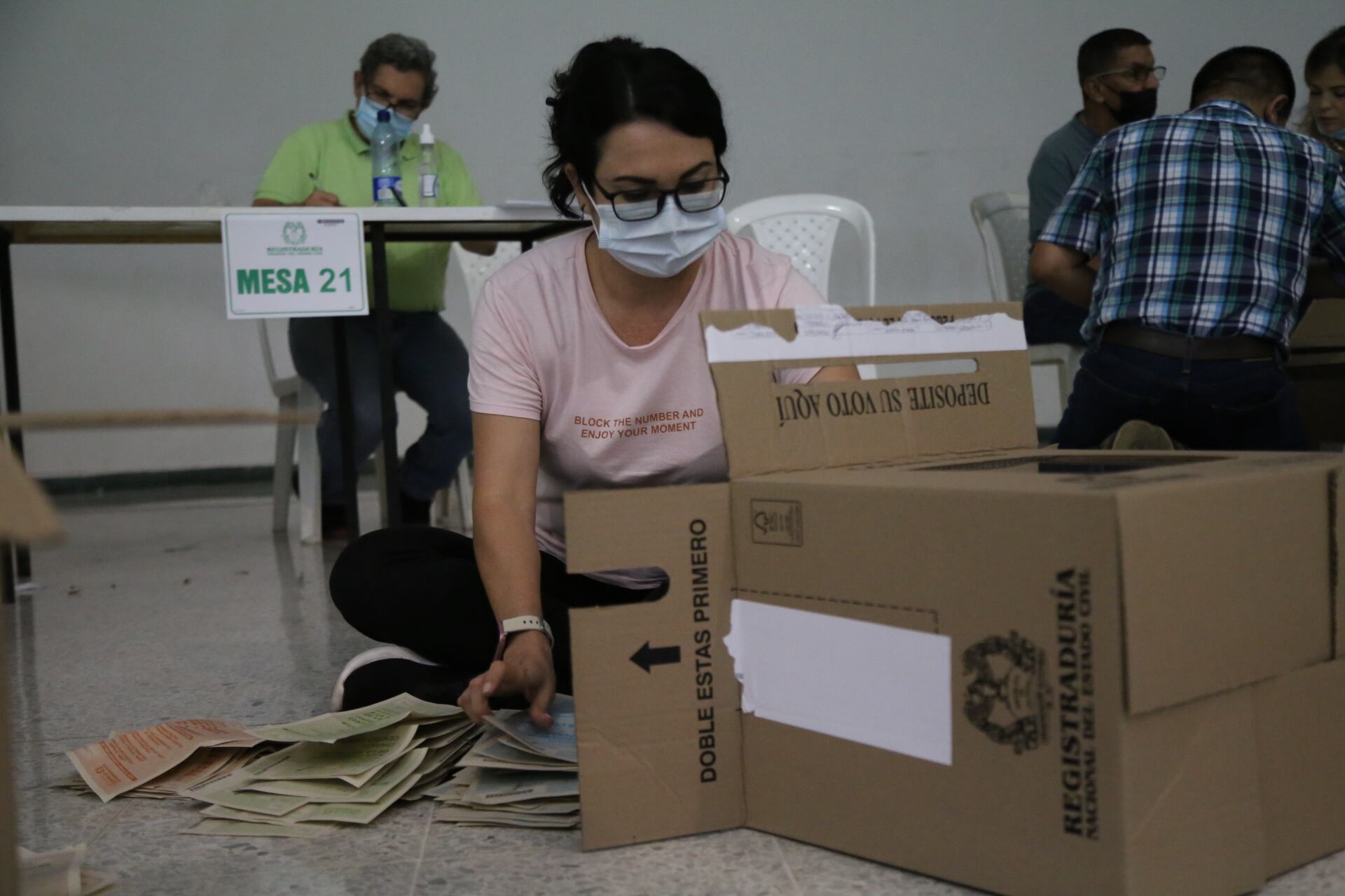 Urnas conteo votos jurados de votación