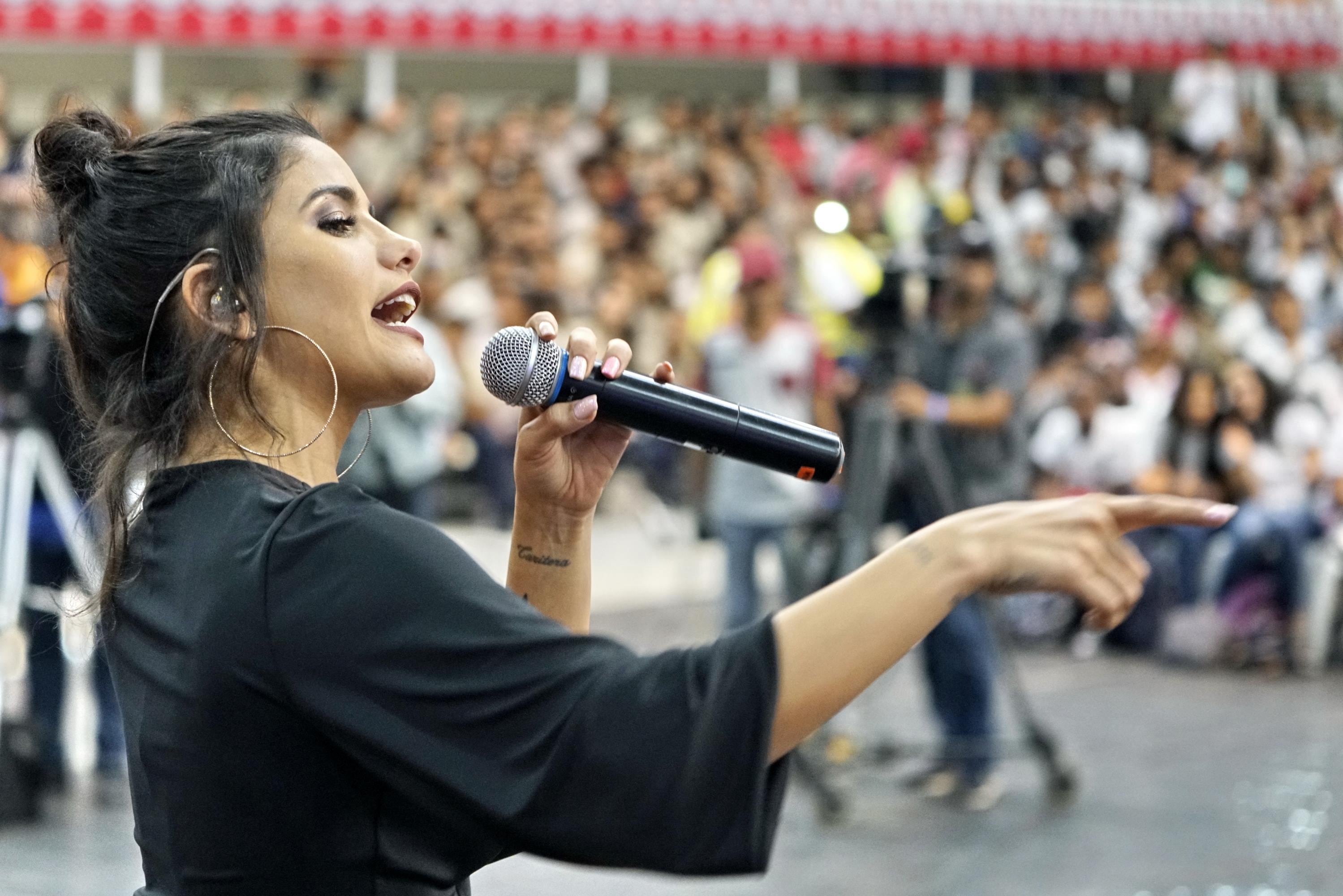 Martina 'la peligrosa'  no alcanzó a clasificar entre los participantes que subieron al balcón y se salvaron del reto de  eliminación