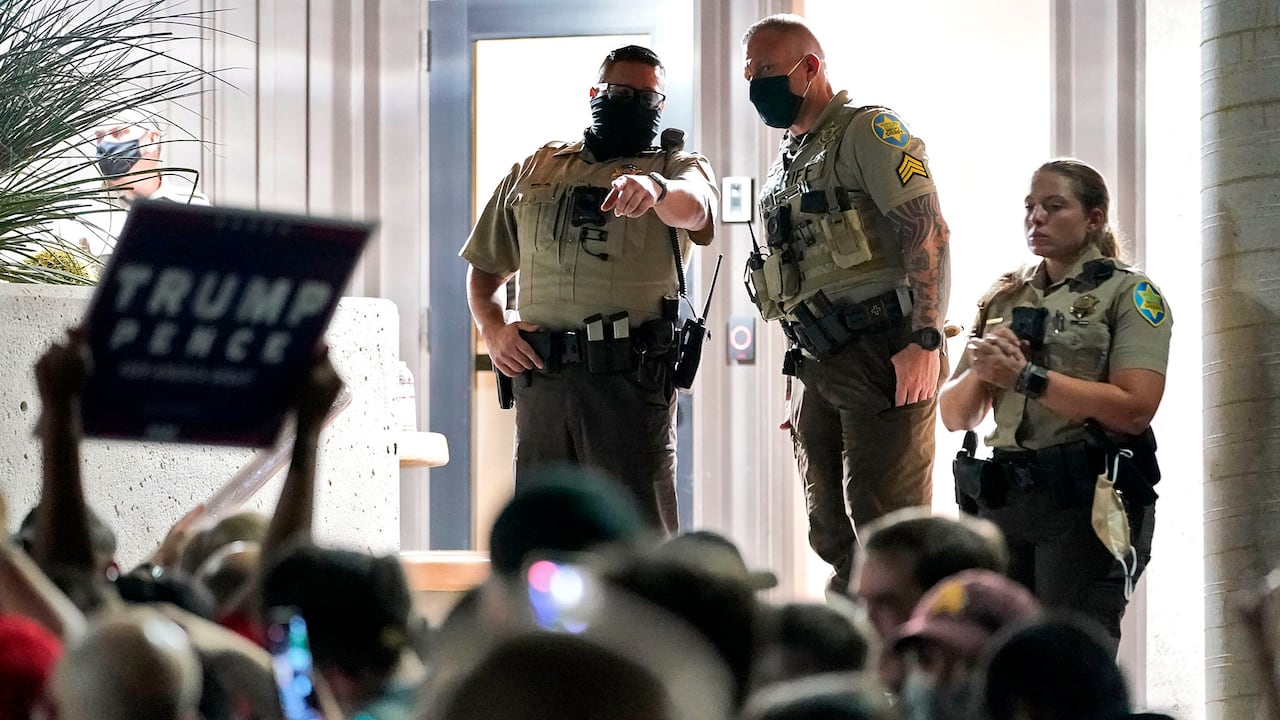 Policía de Pensilvania frena supuesto plan para atacar un centro de recuento de votos