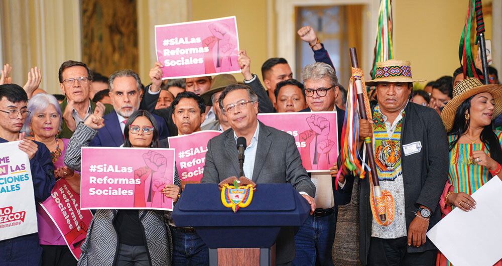 El presidente Gustavo Petro anunció la consulta popular tras el virtual hundimiento de la reforma laboral en la Comisión Séptima del Senado.