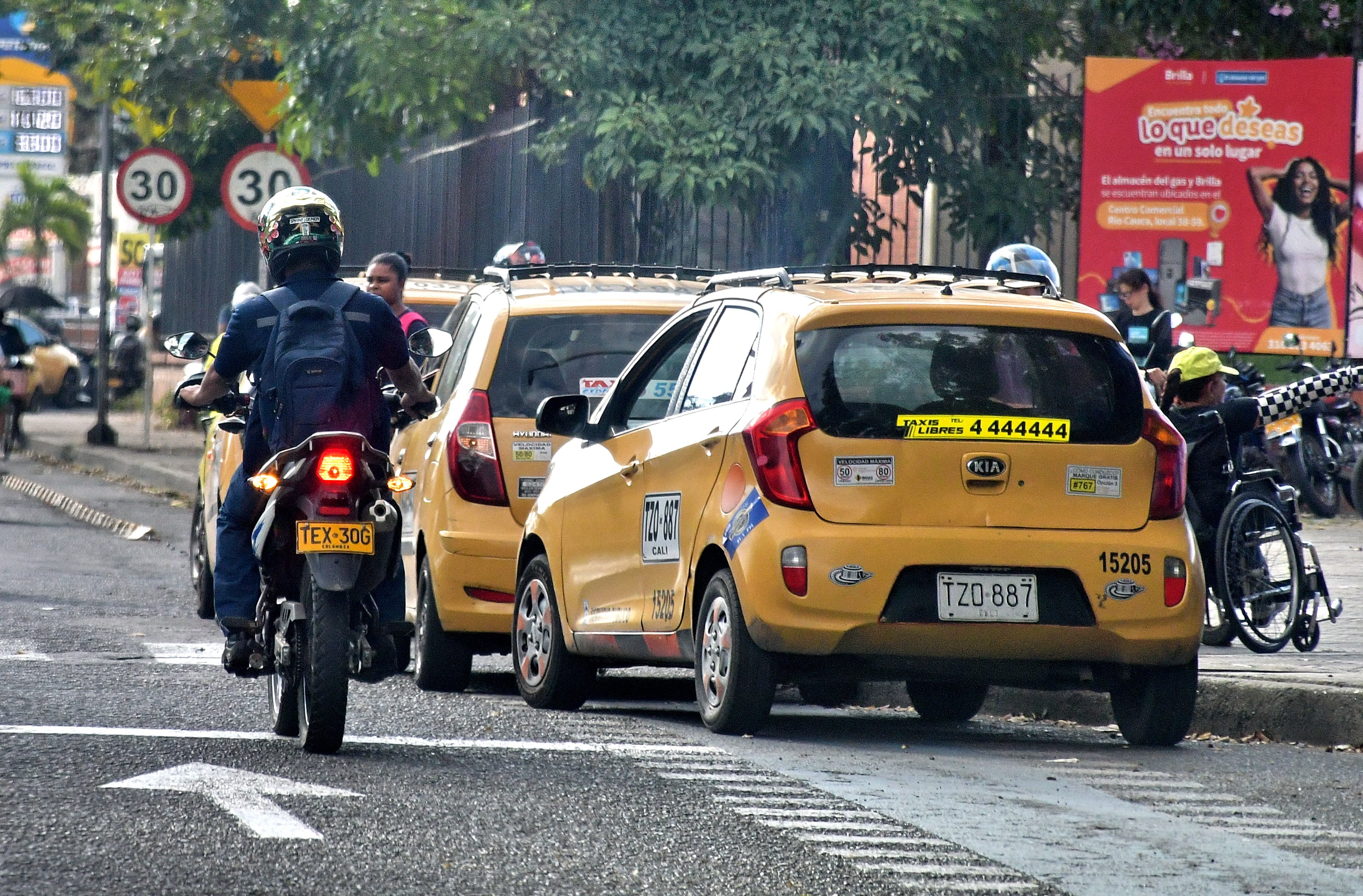 Nuevas pistas de taxis para la ciudad de Cali.