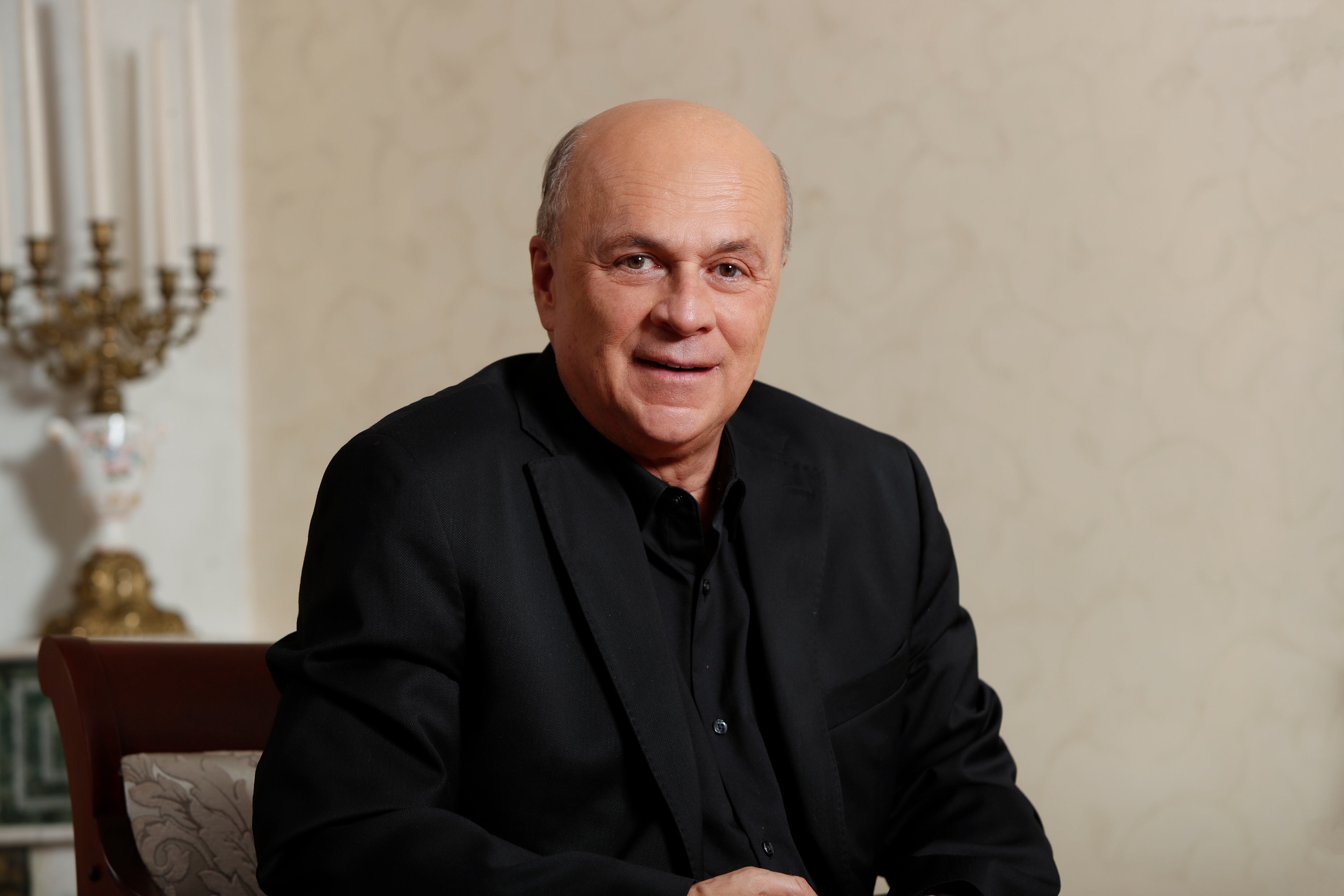 Carlos Antonio Vélez periodista deportivo 
Bogotá abril 1 del 2022
Foto Guillermo Torres Reina / Semana