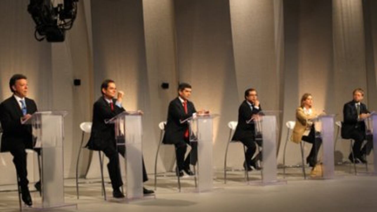 Este martes, los candidatos asistieron a dos debates en un mismo día. Al de Caracol Televisión a las 7 y 30 y al de NTN 24 a las 10 de la noche.