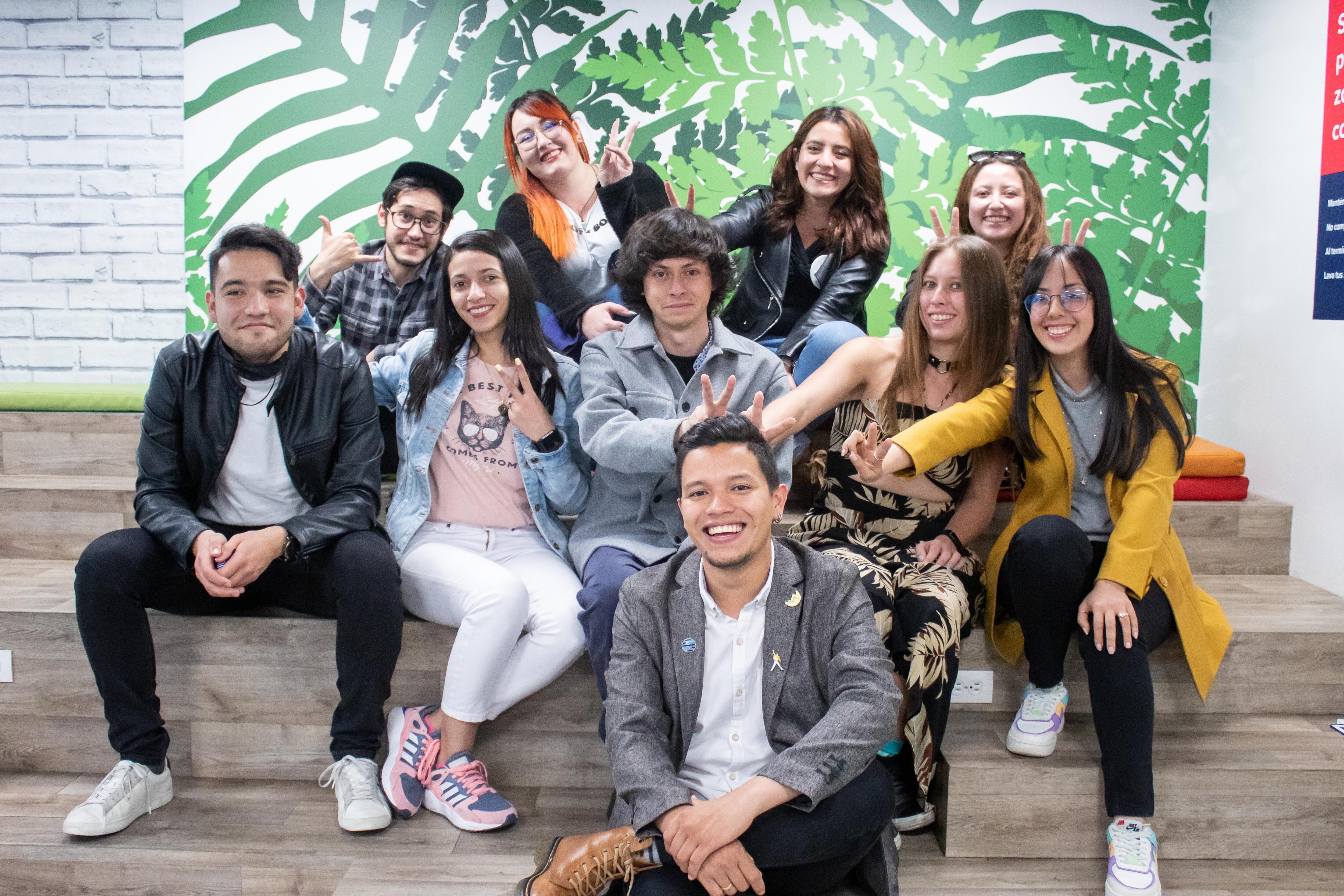 El lema de reclutamiento de Sutherland es “venir por un trabajo y quedarse por una carrera”.