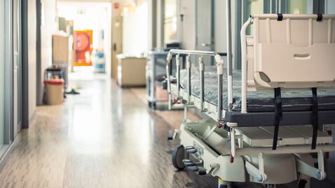 Foto de referencia del pasillo de un hospital