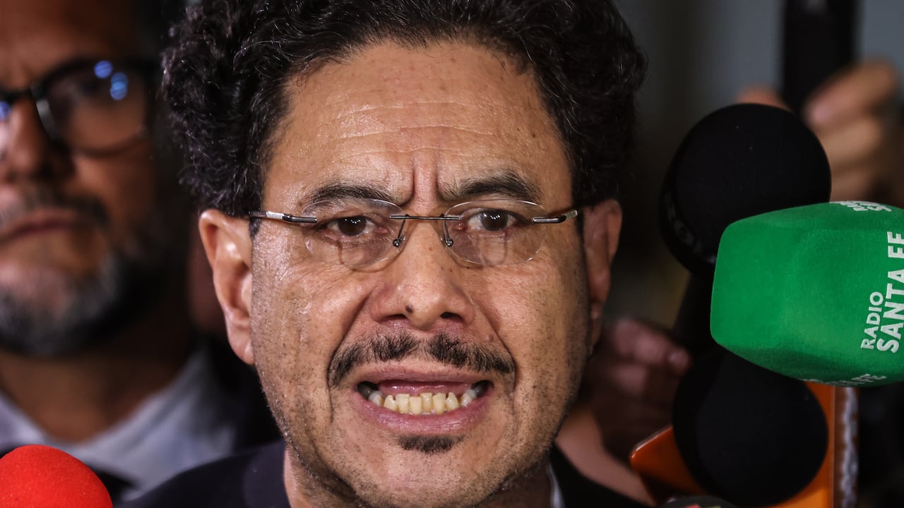 Bogotá, Julio 28 de 2025. Juicio Álvaro Uribe el senador Iván Cepeda y el abogado Miguel Angel del río ofrecieron declaraciones a medios.