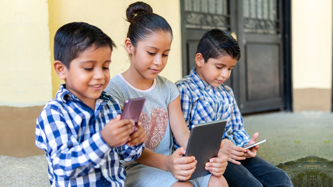 Para Ingrid Pérez Trujillo, directora corporativa de Marketing y Medios de Comunicación de Claro Colombia, es necesario que la conectividad esté acompañada de acceso a dispositivos tecnológicos y ecosistemas digitales.