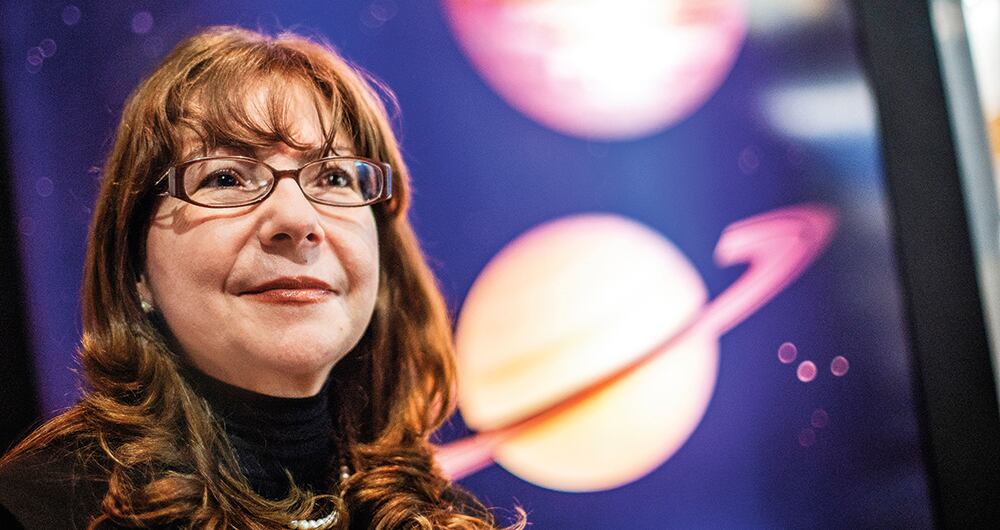 Adriana C. Ocampo Uria es una geóloga planetaria colombiana y directora del programa de ciencia de la NASA.