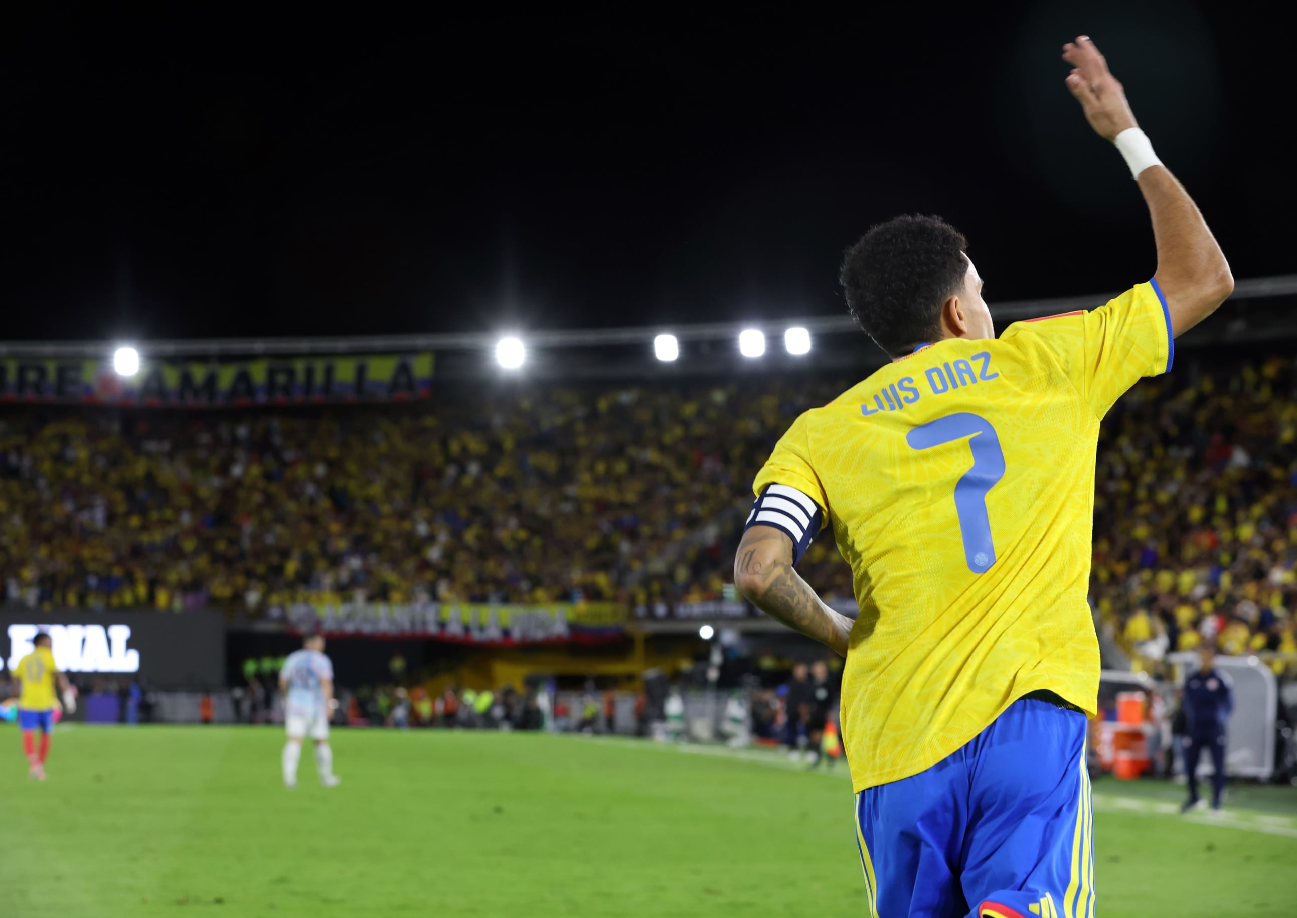Luis Díaz jugada