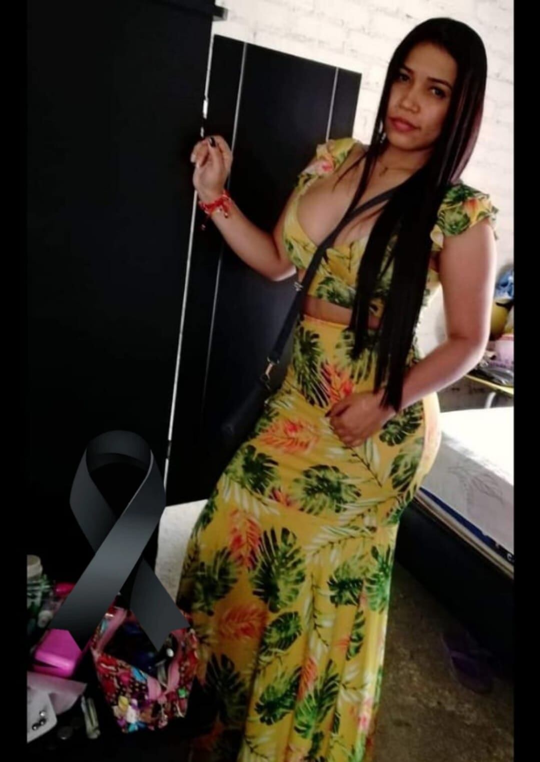 Facebook: @/laurafalla120 (API)