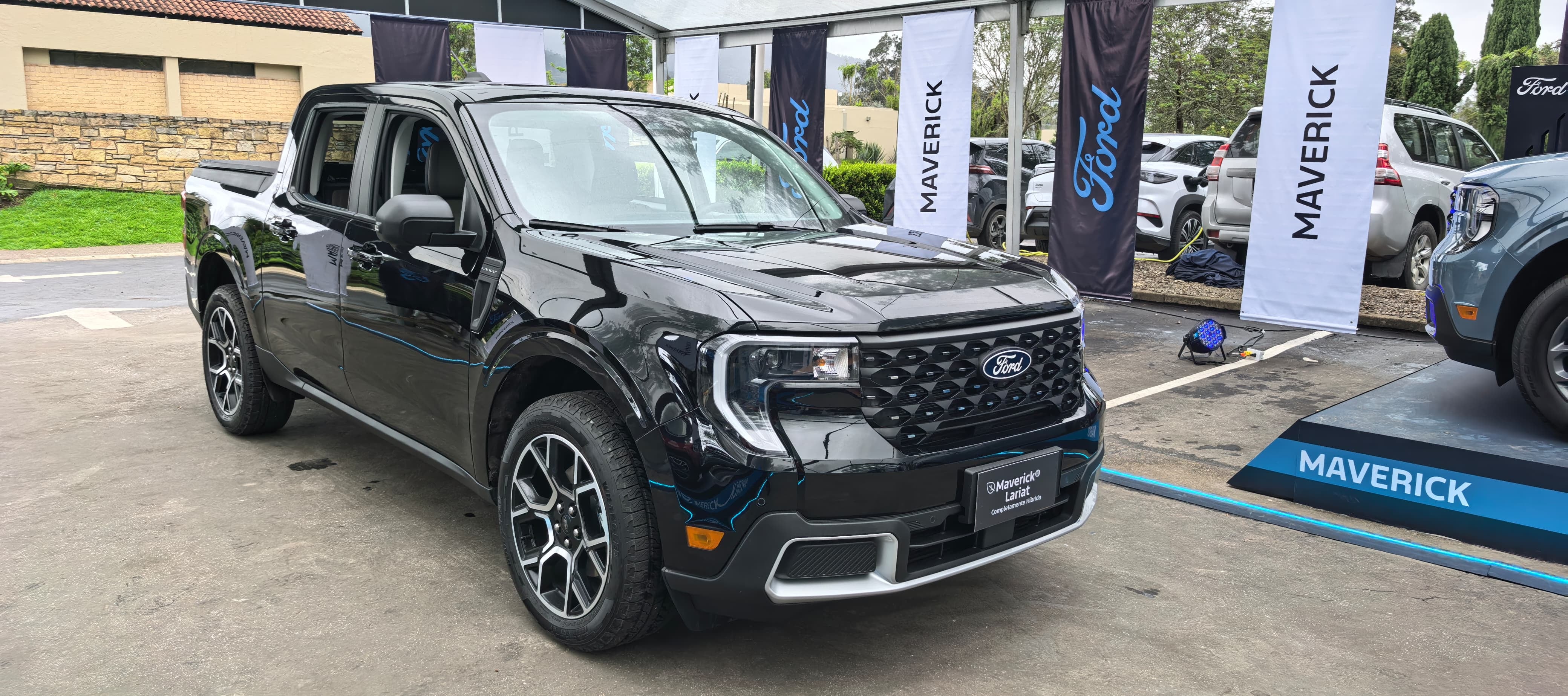 La nueva Ford Maverick llegó a Colombia en dos versiones. XLY y Lariat