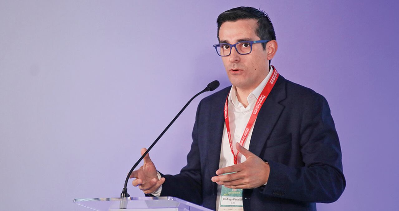 Rodrigo Peñailillo, representante de CAF en Colombia.
